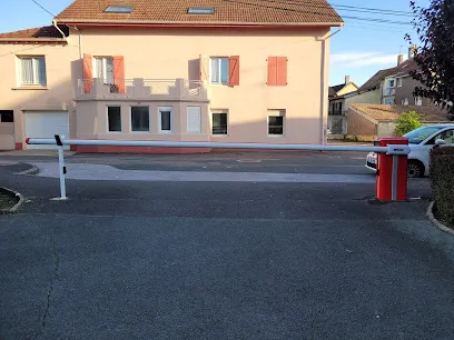 Image de JR2A - Monte-escalier, plateforme PMR, Ascenseur privatif, Fermetures du bâtiment