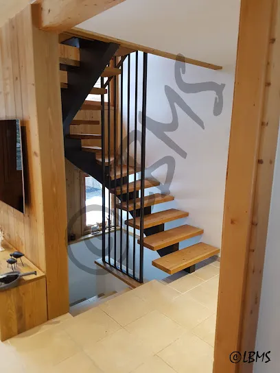 Image de LBMS, escalier métallique, mobilier design.